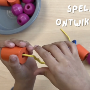 Spelend Ontwikkelen: Kralen rijgen